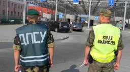 В Польшу эмигрировали более миллиона украинцев &ndash; посол