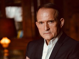 Медведчук: Мы направили в КС обращение о признании неконституционным закона &laquo;О полном общем среднем 