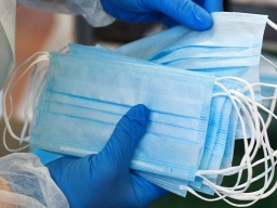 Режим &laquo;все в масках&raquo;: глава Минздрава анонсировал ужесточение карантинных мер