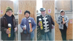 
Жителям Сантуриновки, дома которых получили повреждения, выдали стройматериалы
