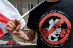 Галичане перед выбором: любовь к Бандере или проживание в Польше