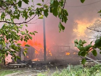 Нові атаки на Донеччині: троє загиблих, поранена літня жінка та зруйновані домівки