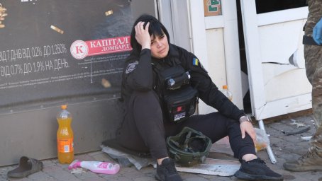 Інтерв'ю з криміналісткою Оленою Василенко, фото якої з обстрілу Костянтинівки облетіло світ