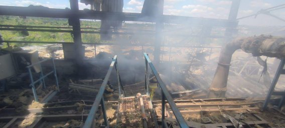 Ворожий авіаудар по Костянтинівці: пошкоджено виробничі об&rsquo;єкти громади