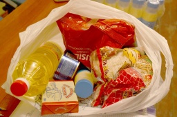 В Константиновке продолжат выдавать гуманитарную помощь в виде продуктовых наборов