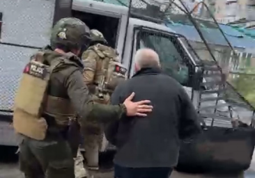 Ворожий обстріл Костянтинівки: поранено двох людей у приміщенні аптеки