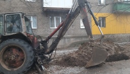 
Сотрудники Константиновского горводоканала устраняют в день до 10 порывов
