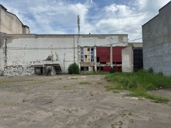 Ракетний обстріл Костянтинівки: троє поранених, пошкоджено житлові будинки та заклад культури