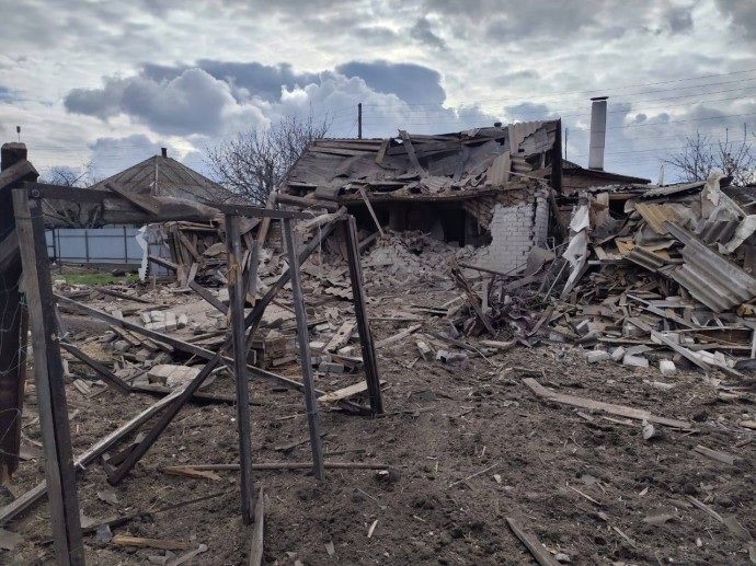 Костянтинівка під прицілом: за добу п'ять авіаударів, одна загибла та поранена дитина. Ситуація на ранок 8 квітня