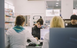 
4000 гривен повторно. Как украинцам получить деньги на лекарства в Польше
