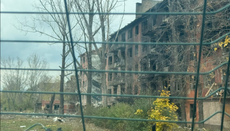 Ворожі авіаудари та обстріли по Костянтинівці 21.10.2025: загинули цивільні, є поранений