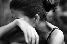 Трагическая история переселенки: Женщина в отчаянии &ndash; дети падают в голодный обморок