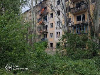 Ворожа атака дронами по Костянтинівці: згоріла АЗС, є жертви