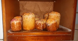 Жители Константиновки поделились своими рецептами выпечки пасок
