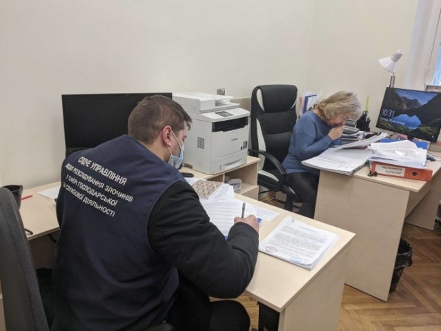 &laquo;Подарок к седьмой годовщине&raquo;: Что вскрыл обыск в музе Революции достоинства