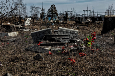 Костянтинівцям радять утриматися від походів на кладовища через смертельну небезпеку