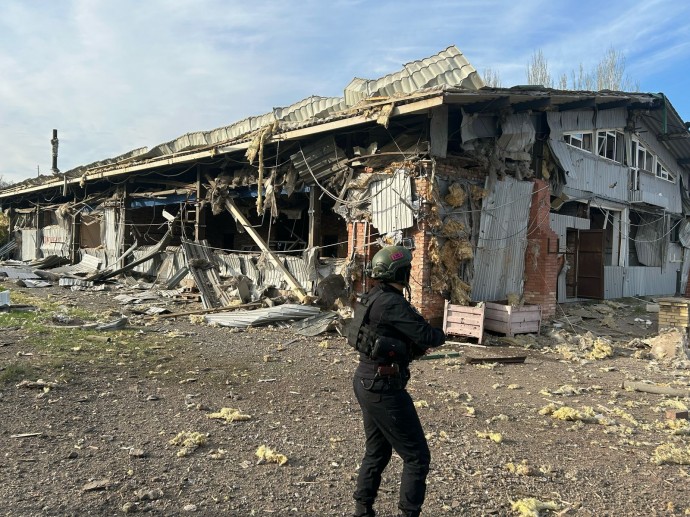 Авіаудар по Костянтинівці: пошкоджено офісне приміщення підприємства