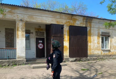 У Костянтинівці внаслідок удару БПЛА пошкоджено фасад медзакладу