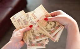 
Учителям повысят должностной оклад, а не реальную зарплату - эксперт
