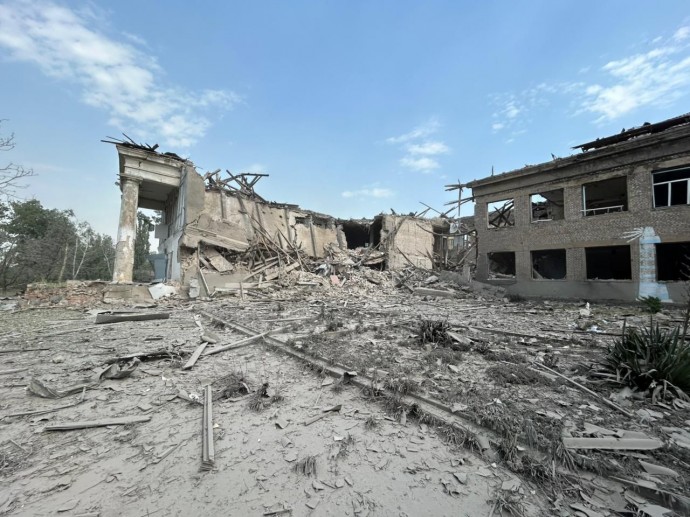 Ворожі авіаудари по закладу освіти в Костянтинівці 11 липня &mdash; без постраждалих, але з руйнуваннями